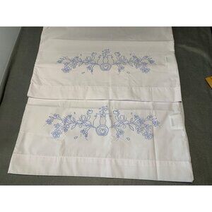 Vintage-Inspired White Pillowcase Set Stamped Cats Floral Design 21x30 Janlynn